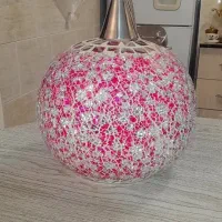 لوستر صورتی شیشه ای در حد نو