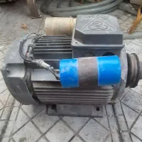 دینام سه فاز موتر ژن تبریز دارای دوخازن