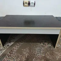 میزتحریر نشسته نونو