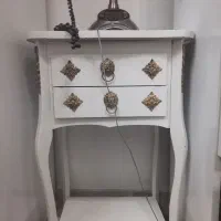 میز تلفن و تلفن