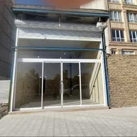 مغازه۳۳ مترسجادیه
