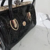 کیف ورنی|کیف، کفش، کمربند|هرسین, |دیوار