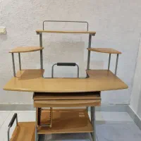 میز تحریر و کامپیوتر