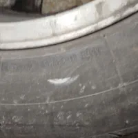 یه دونه رینگ آلومینیومی به همراه لاستیک