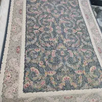 2عدد فرش 9متری و4متری گل برجسته
