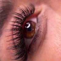 اکستنشن مژه فقط ۴۵۰ لیفت ابرو ۲۸۰