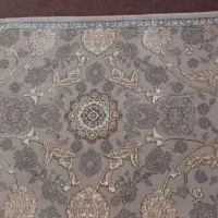 یک فرش ۱۲متری ،یک عددکناره ۳متردریک متر ۱۲۰۰شانه