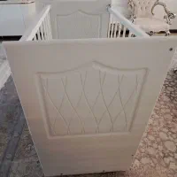 تخت نوزاد متحرک کنار تخت مادر درحد نو|تخت و صندلی بچه|شهریار, شهرک وائین|دیوار
