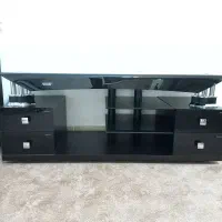 میز تلویزیون در حد نوی نو