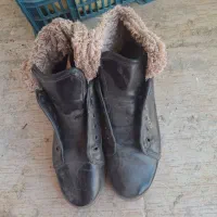 نیم بوت نونو سایز 38 و39  کوچیکه  برابچه 5و6 ساله|کیف، کفش، کمربند|یاسوج, |دیوار