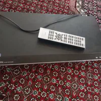یک دستگاه DVD