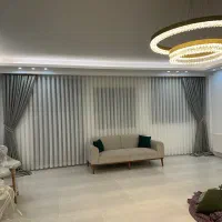 شستشوی تخصصی پرده به همراه باز و نصب مجدد