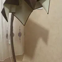 آباژور کنار مبل و تخت