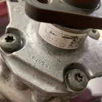 پمپ هیدرولیک فرمان پورشه پانامرا اصلی|قطعات یدکی و لوازم جانبی|شیراز, کلاهدوز|دیوار