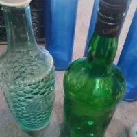 بطریهای خالی شیشه ای