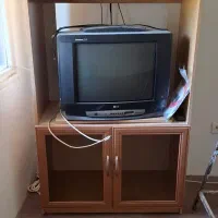 یک عدد تلویزیون LG