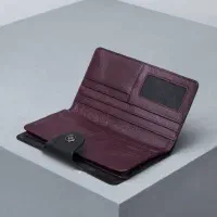 مدارک و مقداری پول گمشده