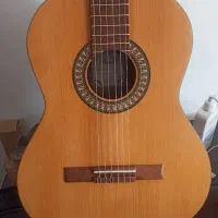فروش یک عدد گیتار کلاسیک