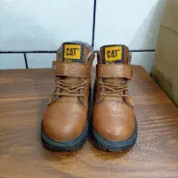 نیم بوت سایز34تا35و کیف