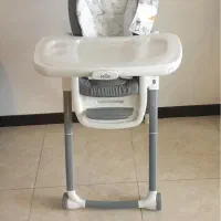 صندلی غذا مارک جویی در حد خیلی نو
