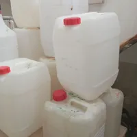 بیست لیتری و حلب پنیر ۲۵|ظروف نگهدارنده، پلاستیکی، یک‌بارمصرف|سیرجان, |دیوار
