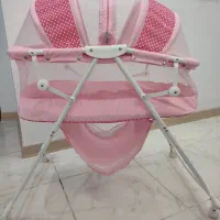 گهواره وتخت کنار مادر دخترانه