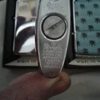 سه عدد فندکهای بنزینی|کلکسیون اشیاء عتیقه|شیراز, دوکوهک|دیوار