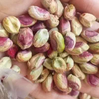 مغز گردو و بادام پسته