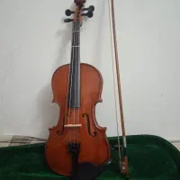 سلام یک دستگاه ویلون سوزوکی 4/4حرفه ای اصل