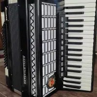آکادئون رویال استاندارد|پیانو، کیبورد، آکاردئون|شبستر, |دیوار