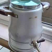 کتری شیر دار .کاملا سالم|قوری، کتری، قهوهساز دستی|دورود, |دیوار