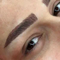 خدمات و آموزش آرایش دائم