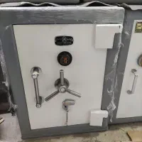 گاوصندوق سریBS750 قدمت 60ساله بدون نفوذNMAEANDKE81