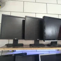 مانیتور ۱۷ اینچ