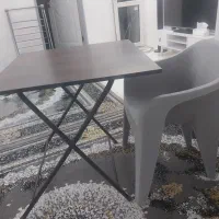 میز و صندلی