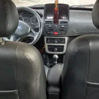 کوئیک SR۱۴۰۳ سفید مشگی|خودرو سواری و وانت|نسیم‌شهر, |دیوار