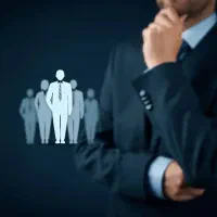 منشی و مسئول دفتر