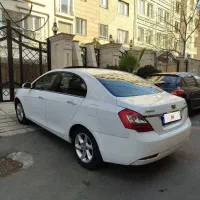 جیلی امگرند اتومات ۲۰۱۴