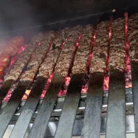 به یک نفر خانم ظرف شور و نظافتچی نیازمندیم