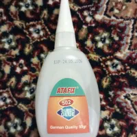 چسب قطره ایی