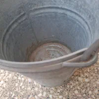 سطل ساختمانی یا گاوداری