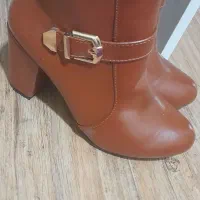 بوت سایز 38 ب 37 میخوره|کیف، کفش، کمربند|بروجرد, |دیوار