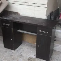 میز تحریر یا کامیپوتر با صندلی