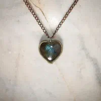 گردنبند سنگ لابرادوریت قلبی|جواهرات|اصفهان, ملک‌شهر|دیوار