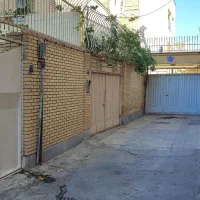 ۲ طبقه ویلایی کامل باتمام امکانات خانه اصفهان