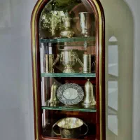 ویترین دیواری اروپایی خاص  اجناس نوربلین مینیاتوری