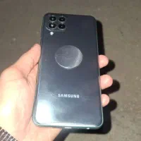 سامسونگ m 33 و ایفون se 2020