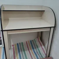 میز مطالعه در حد نو