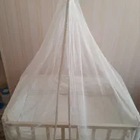 گهواره کنار تخت مادر|تخت و صندلی بچه|کاشان, پشت شهربانی|دیوار