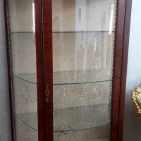 بوفه در حد نو  بدون کوچکترین ایراد